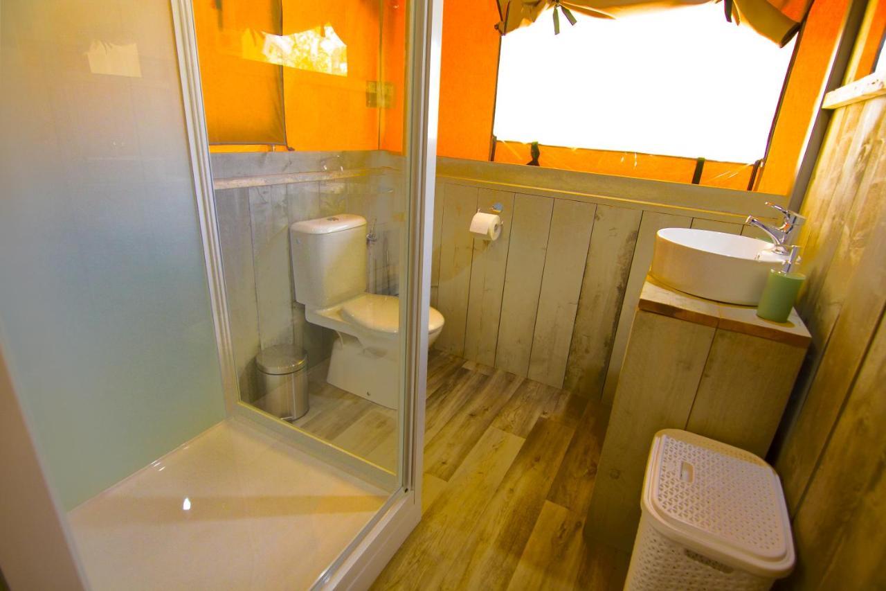Grande Glamping With Pool Hotell Biograd Na Moru Eksteriør bilde