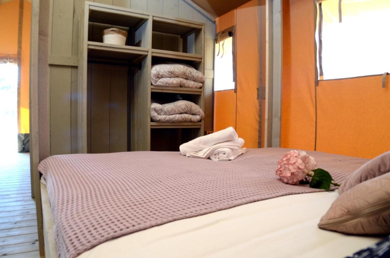 Grande Glamping With Pool Hotell Biograd Na Moru Eksteriør bilde