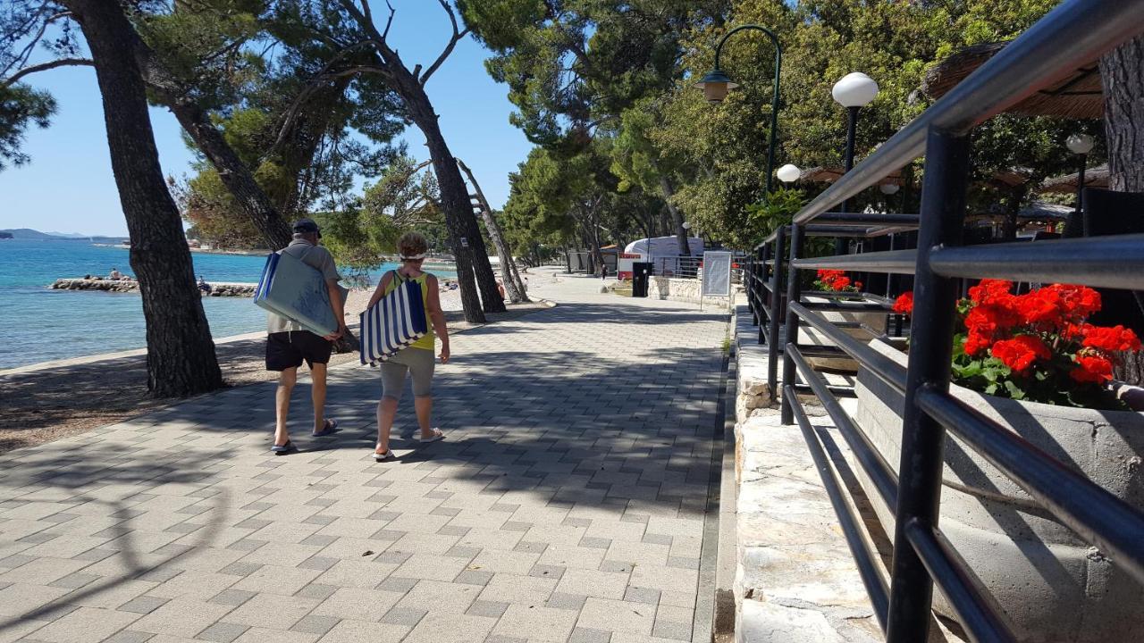 Grande Glamping With Pool Hotell Biograd Na Moru Eksteriør bilde