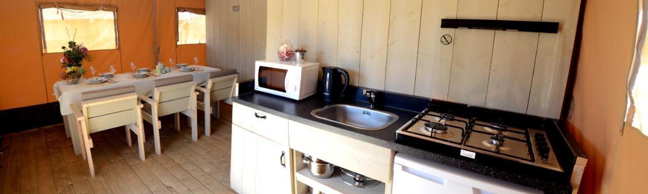 Grande Glamping With Pool Hotell Biograd Na Moru Eksteriør bilde