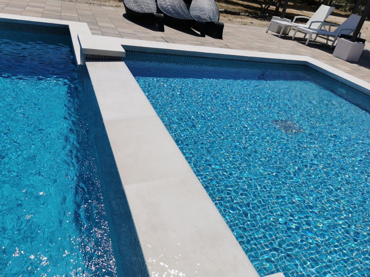 Grande Glamping With Pool Hotell Biograd Na Moru Eksteriør bilde