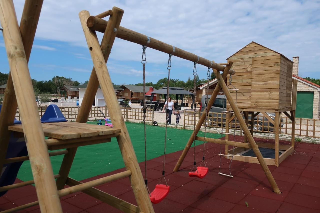 Grande Glamping With Pool Hotell Biograd Na Moru Eksteriør bilde